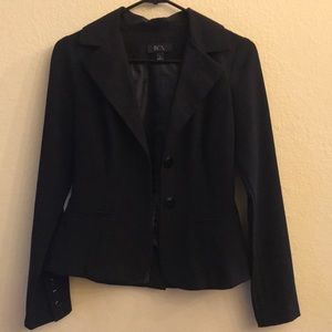 BCX Juniors’ 2 button Blazer, Size Small, Black